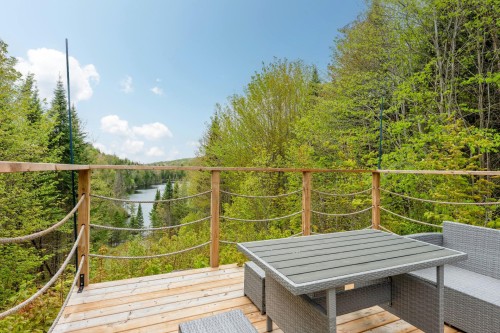 Terrasse - 225 Ch. Laurent, Saint-Adolphe-D'Howard, QC - Outdoor With Deck Patio Veranda With Exterior
