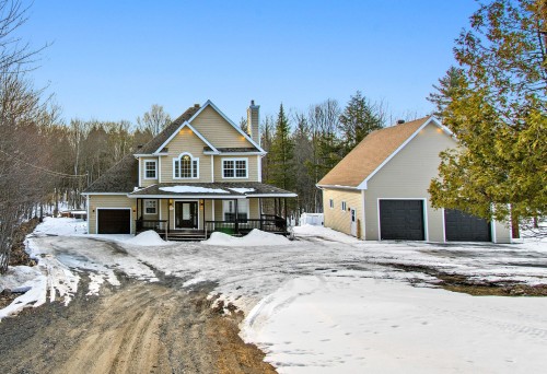 17 Rue de la McIntosh  Brownsburg-Chatham, QC J8G 2R6