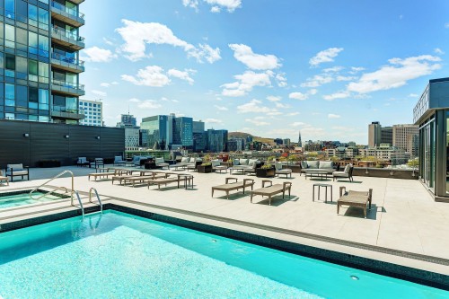 Piscine - 605-1025 Rue De La Commune E., Montréal (Ville-Marie), QC - Outdoor With In Ground Pool