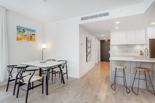 Salle à manger - 605-1025 Rue De La Commune E., Montréal (Ville-Marie), QC - Indoor Photo Showing Other Room