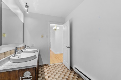 Salle de bains - 1 Rue Des Écureuils, Mercier, QC - Indoor Photo Showing Bathroom