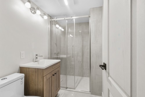 Salle de bains - 1 Rue Des Écureuils, Mercier, QC - Indoor Photo Showing Bathroom