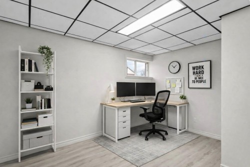 Bureau - 1 Rue Des Écureuils, Mercier, QC - Indoor Photo Showing Office