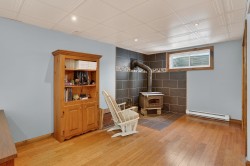 Family Room - 