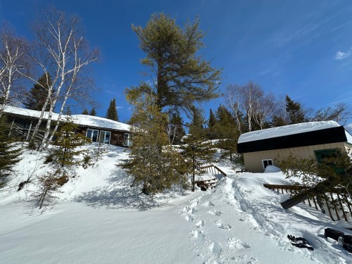 Façade - 1 Île Lac Dasserat, Rouyn-Noranda, QC - Outdoor