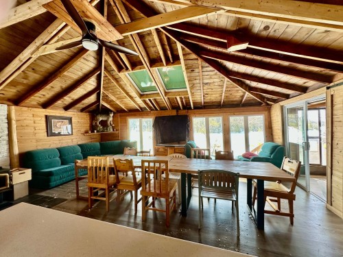 Salon - 1 Île Lac Dasserat, Rouyn-Noranda, QC - Indoor Photo Showing Dining Room