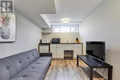 20 Mill Street, Markham, ON - Indoor Photo Showing Other Room