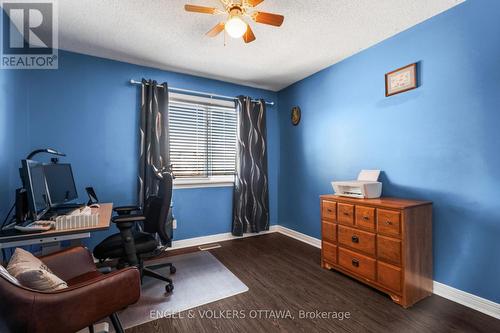 17 Hunterswood Crescent, Ottawa, ON - Indoor Photo Showing Office