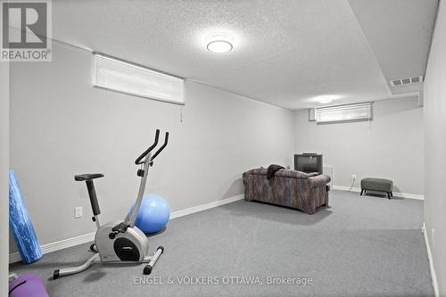 17 Hunterswood Crescent, Ottawa, ON - Indoor Photo Showing Gym Room