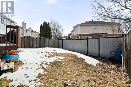 17 Hunterswood Crescent, Ottawa, ON - Outdoor