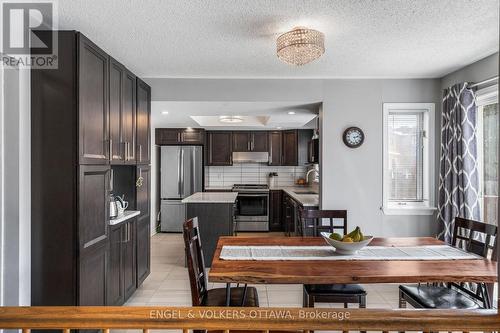 17 Hunterswood Crescent, Ottawa, ON - Indoor