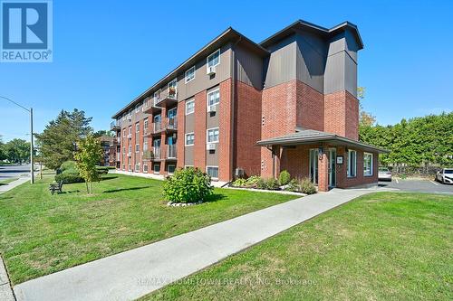 17 - 6 CHARLOTTE PLACE  Brockville, ON K6V 6T4