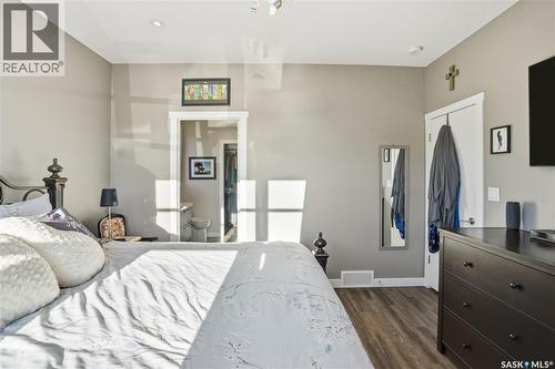 4202 Green Olive Way E, Regina, SK - Indoor Photo Showing Bedroom