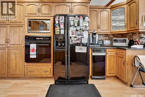 80 Bluebell Crescent, Moose Jaw, SK - Indoor Photo Showing Kitchen