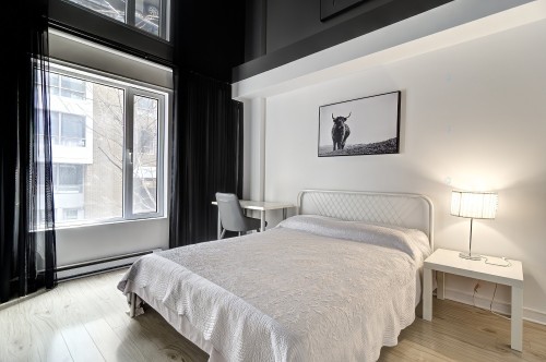 Chambre à coucher - 208-1248 Av. De L'Hôtel-De-Ville, Montréal (Ville-Marie), QC - Indoor Photo Showing Bedroom