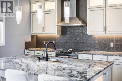 1380 Pascal Ave, Lakeshore, ON - Indoor Photo Showing Kitchen With Upgraded Kitchen