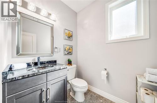 1380 Pascal Ave, Lakeshore, ON - Indoor Photo Showing Bathroom