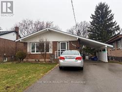 1 - 860 FLORELL DRIVE Oshawa (Donevan), ON L1H 6W1