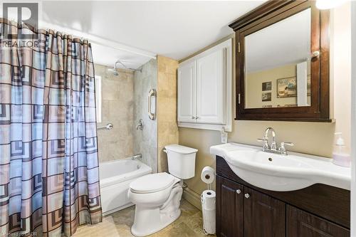 Unit A Bathroom - 9 Willow Street, Paris, ON - Indoor Photo Showing Bathroom