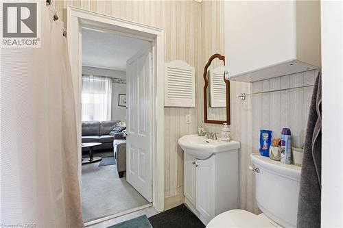 Unit C Bathroom - 9 Willow Street, Paris, ON - Indoor Photo Showing Bathroom