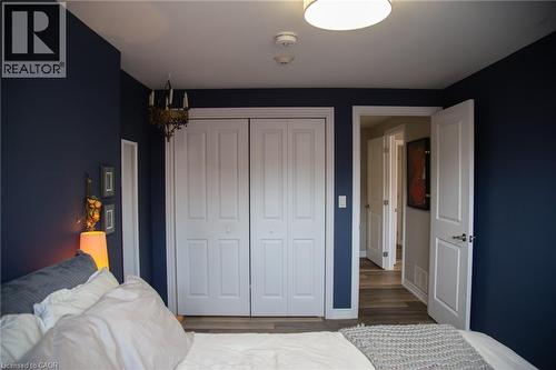 992 Windham Centre Road Unit# 4, Windham Centre, ON - Indoor Photo Showing Bedroom