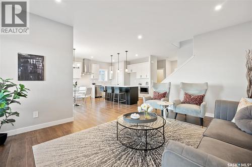 10 Vancouver Crescent, Pilot Butte, SK - Indoor Photo Showing Living Room