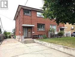 6 DALRYMPLE DRIVE Toronto, ON M6N 4S3