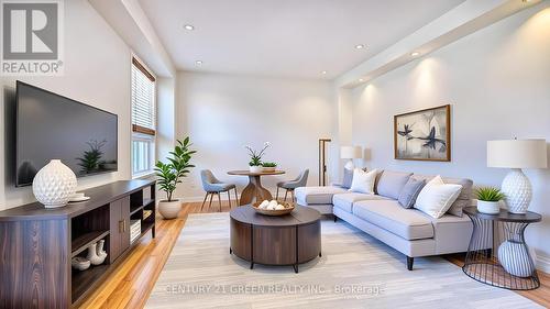 3143 Caulfield Crescent, Mississauga, ON - Indoor Photo Showing Living Room