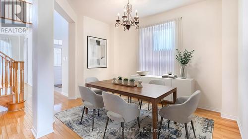 3143 Caulfield Crescent, Mississauga, ON - Indoor Photo Showing Dining Room