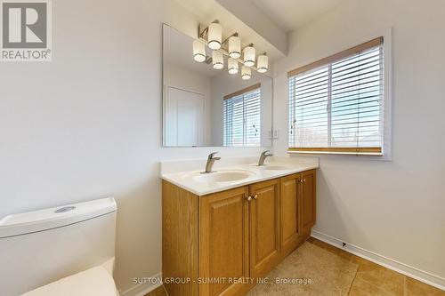 1591 Woodhenge Way, Mississauga, ON - Indoor Photo Showing Bathroom