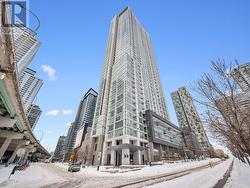 315 - 75 QUEENS WHARF ROAD Toronto, ON M5V 0J8