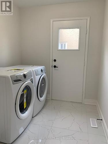 31 Timbermill Crescent, Markham, ON - Indoor Photo Showing Laundry Room