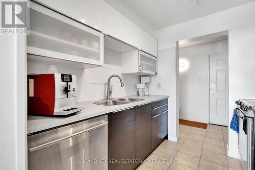 1805 - 323 Colborne Street, London East (East K), ON - Indoor Photo Showing Kitchen With Double Sink
