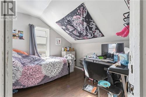 9 Second Avenue, Levack, ON - Indoor Photo Showing Bedroom