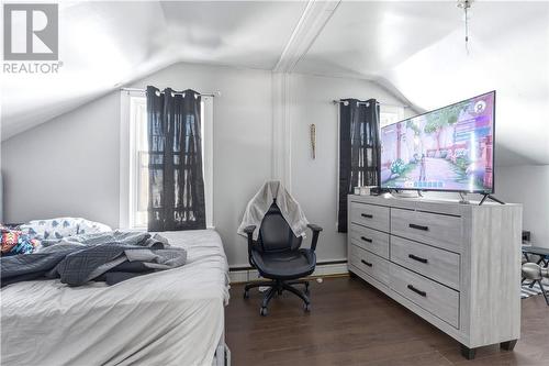 9 Second Avenue, Levack, ON - Indoor Photo Showing Bedroom