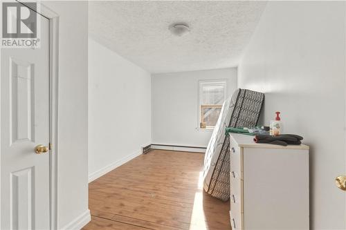 9 Second Avenue, Levack, ON - Indoor Photo Showing Other Room