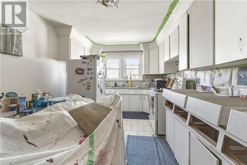 9 Second Avenue, Levack, ON - Indoor Photo Showing Kitchen
