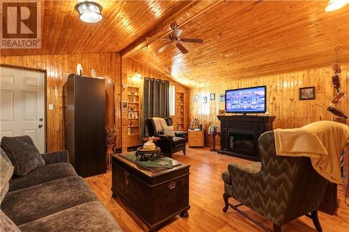 9 Second Avenue, Levack, ON - Indoor Photo Showing Living Room With Fireplace