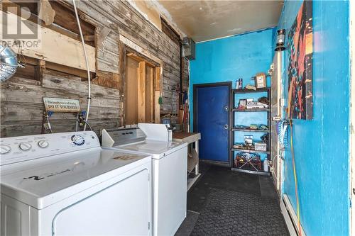 9 Second Avenue, Levack, ON - Indoor Photo Showing Laundry Room