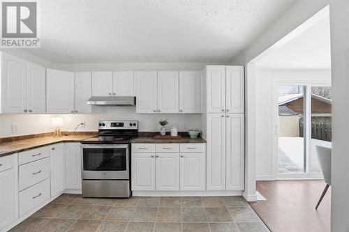 298 Hampton Rd, Sault Ste. Marie, ON - Indoor Photo Showing Kitchen