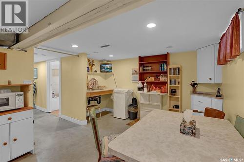 3230 13Th Avenue, Regina, SK - Indoor