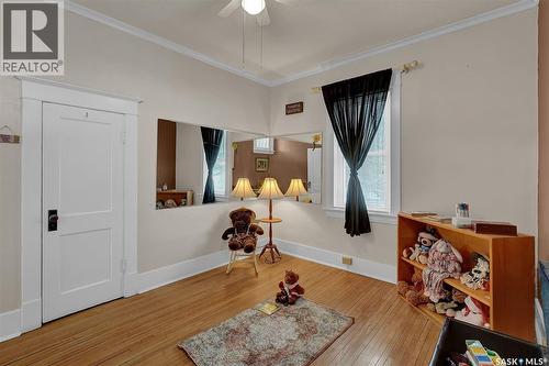 3230 13Th Avenue, Regina, SK - Indoor