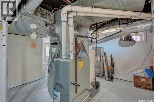 3230 13Th Avenue, Regina, SK - Indoor Photo Showing Basement