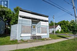 Storage building - 