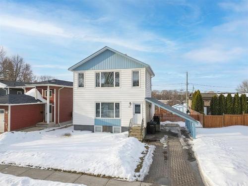 821 2nd Street N  Brandon, MB R7A 2L7