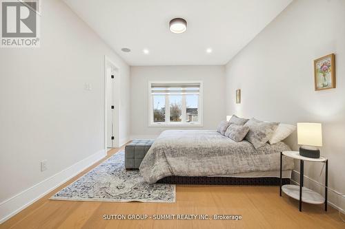 1228 Alexandra Avenue, Mississauga, ON - Indoor Photo Showing Bedroom