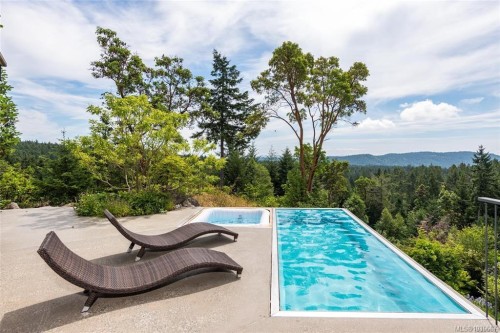 122 Jasper Rd, Salt Spring, BC 