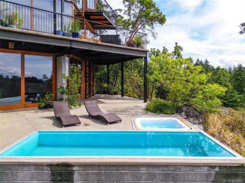 122 Jasper Rd, Salt Spring, BC 