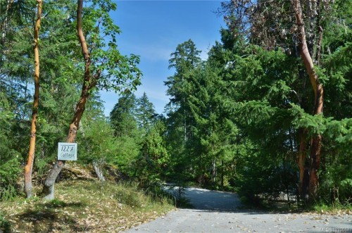 122 Jasper Rd, Salt Spring, BC 