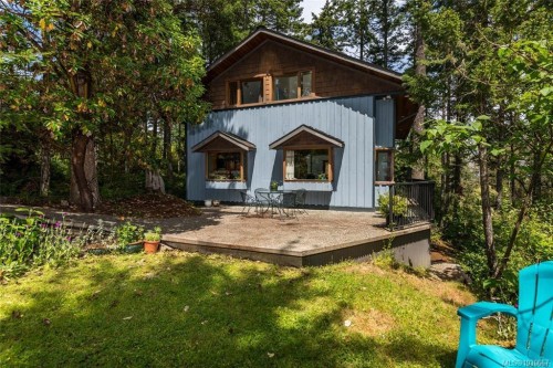 122 Jasper Rd, Salt Spring, BC 